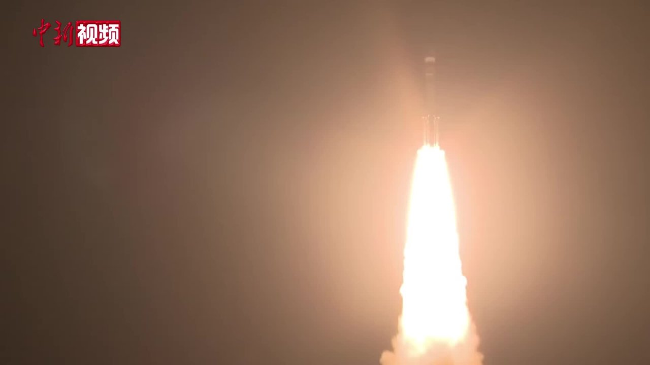 长征六号改运载火箭在太原卫星发射中心发射千帆星座组网卫星